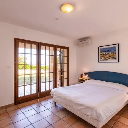 St- Joseph By Interhome Casa de Férias